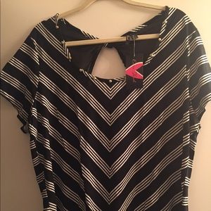 Extra Touch Woman top w/studs & sheer back panels